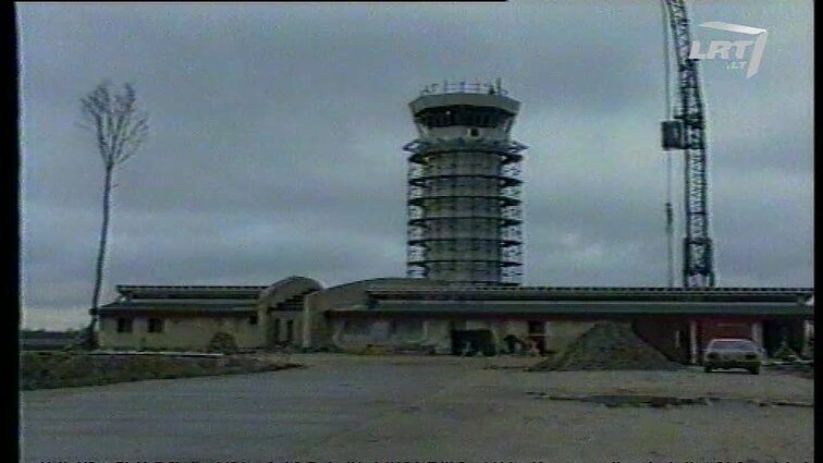 Panoramos archyvai. Stringa Šiaulių oro uosto statybos