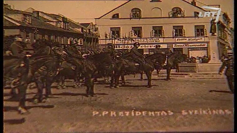 Panoramos archyvai. Valstybės perversmui 70 metų