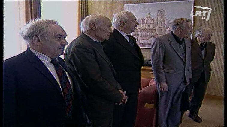 Panoramos archyvai. Algirdas Brazauskas susitiko su karo veteranais