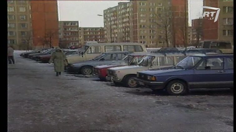 Panoramos archyvai. Plėšikai apsirengę policininkų uniformomis