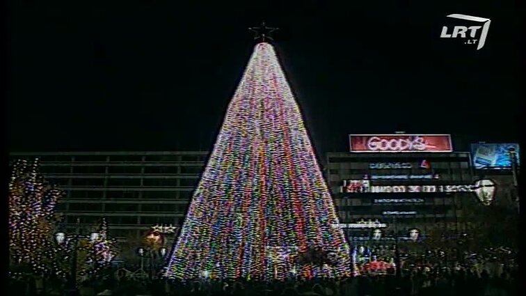 Panoramos archyvai. Eglė Atėnuose