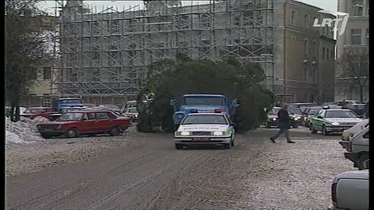 Panoramos archyvai. Kalėdų eglė Rotušės aikštėje