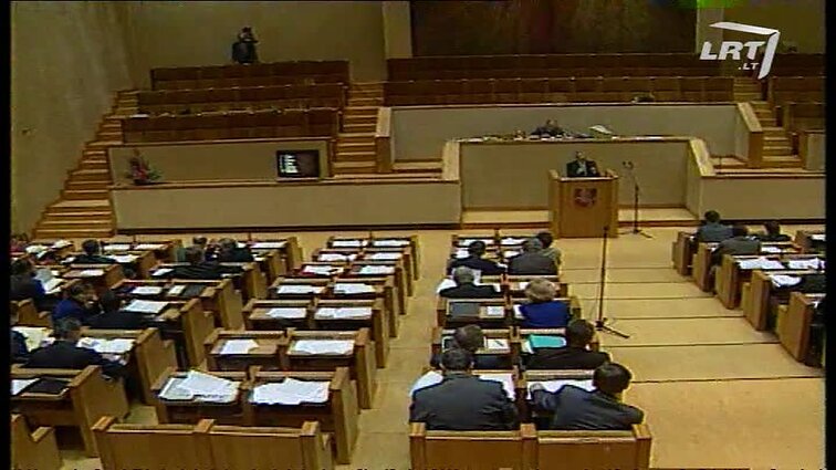 Panoramos archyvai. Žemės ūkio ministras Vytautas Knašys Seime