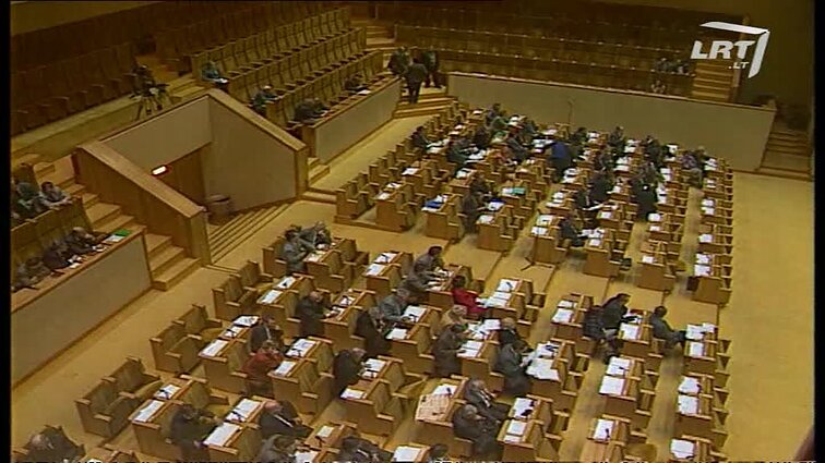Panoramos archyvai. Seimas neprieštaravo prezidento siūlymams