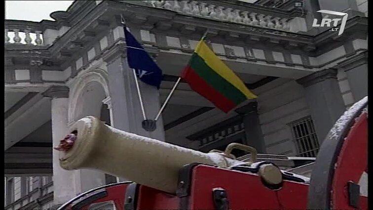 Panoramos archyvai. NATO konsultacijos