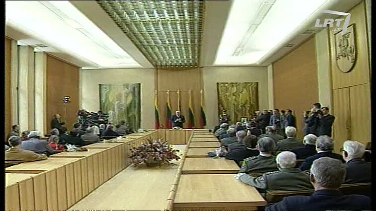 Panoramos archyvai. Ordinas generolui „Vėtrai“