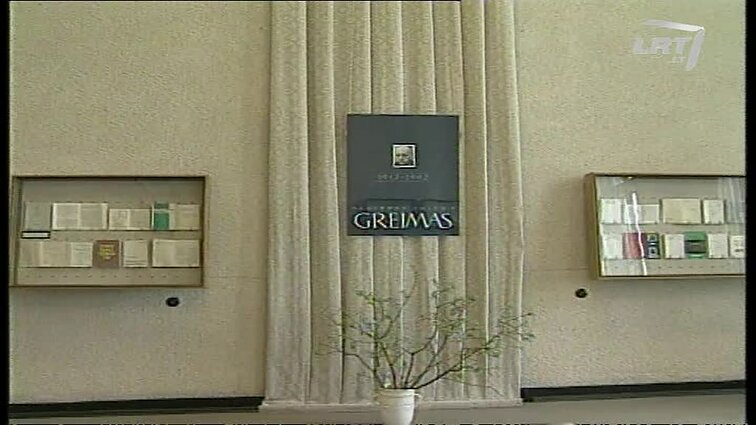 Panoramos archyvai. Pagerbtas Algirdo Juliaus Greimo atminimas