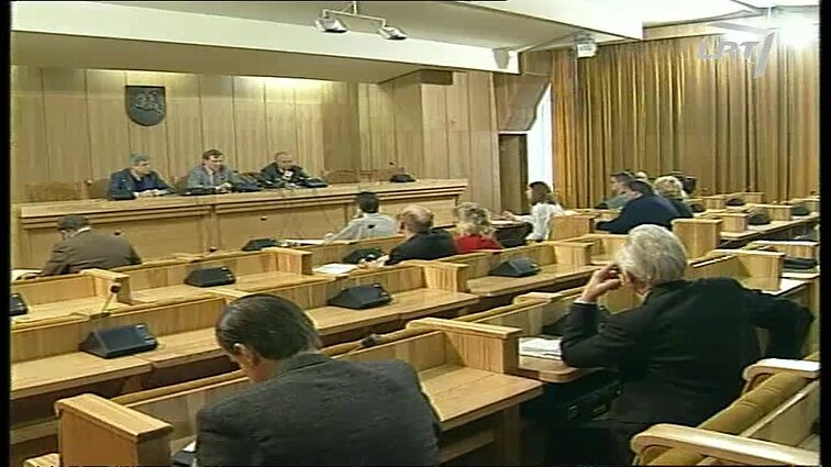 Panoramos archyvai. Socialdemokratai skelbia referendumą