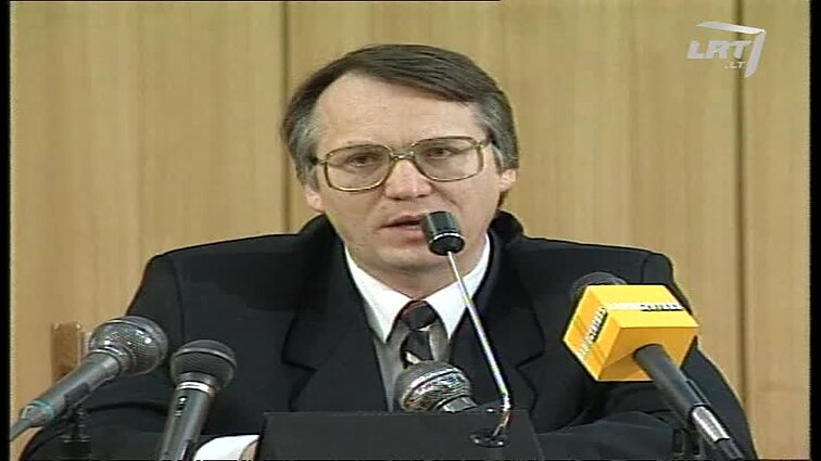 Panoramos archyvai. Mečio Laurinkaus ir Eino Tammas spaudos konferencija