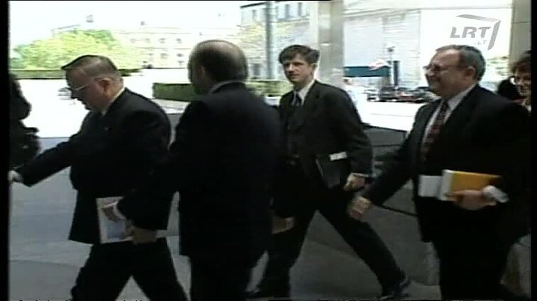 Panoramos archyvai. Vytautas Landsbergis ir Madlena Olbrait