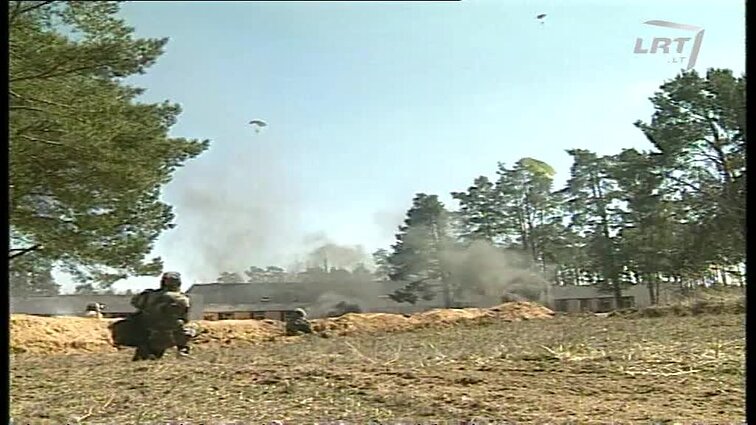 Panoramos archyvai. Karinės pratybos