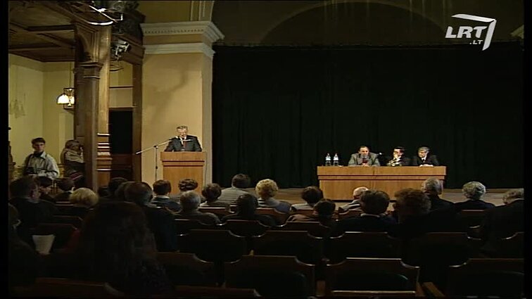Panoramos archyvai. „Santaros - Šviesos“ konferencijoje V. Adamkus