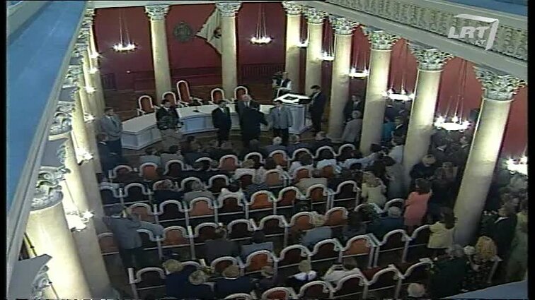 Panoramos archyvai. Pirmieji diplomuoti politikai