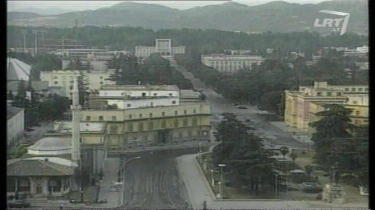 Panoramos archyvai. Rinkimai Albanijoje