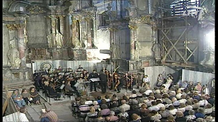 Panoramos archyvai. Premjera Šv. Kotrynos bažnyčioje