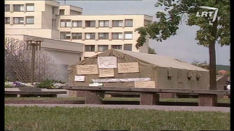 Panoramos archyvai. „Auridos“ darbininkai toliau badaus