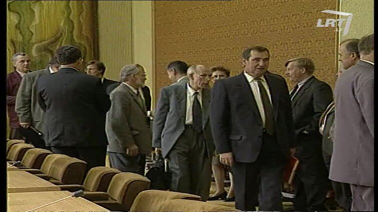 Panoramos archyvai. Vytautas Landsbergis susitinka su teisėsaugos pareigūnais