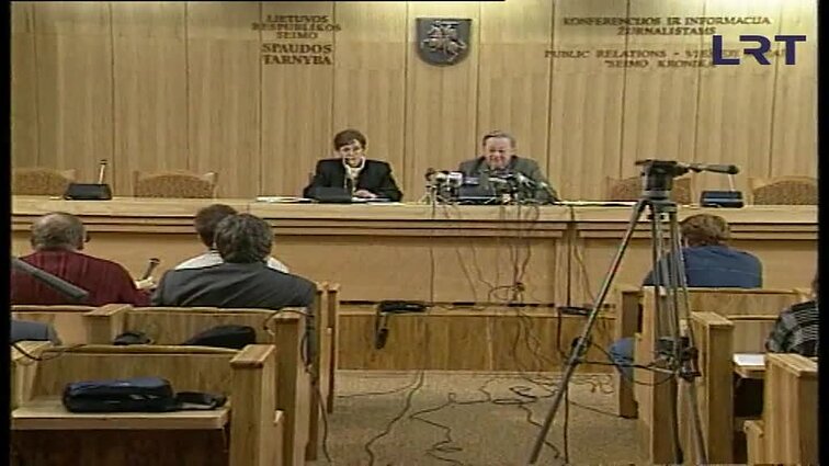 Panoramos archyvai. V. Landsbergio ir Č. Juršėno spaudos konferencija
