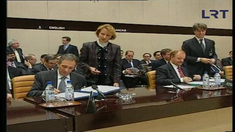 Panoramos archyvai. NATO užsienio reikalų ministrų sesija