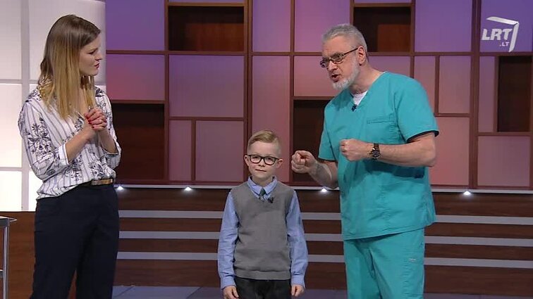 Nuo šunų naudos iki svogūnų dvoko: klausimus A. Unikauskui užduoda vaikai!