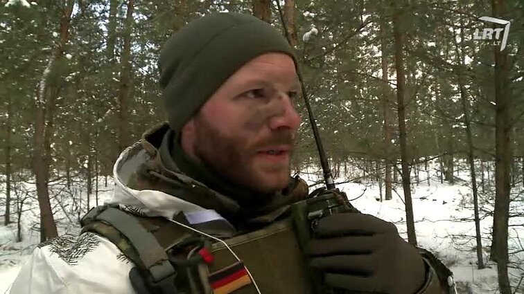 Karinės paslaptys