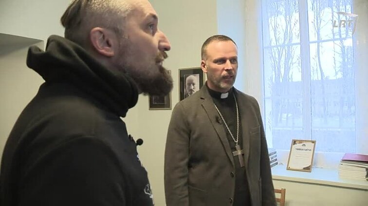 Kelias. Vyskupui J. V. Kalvanui jaunesniajam atminti