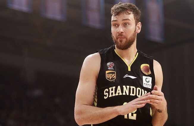 Sportas. Orai. Į Lietuvos vyrų krepšinio rinktinę po trejų metų sugrįžta Donatas Motiejūnas
