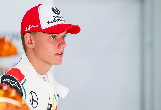 Sportas. Orai. Mickas Schumacheris kitą sezoną debiutuos „Formulės 1” varžybose