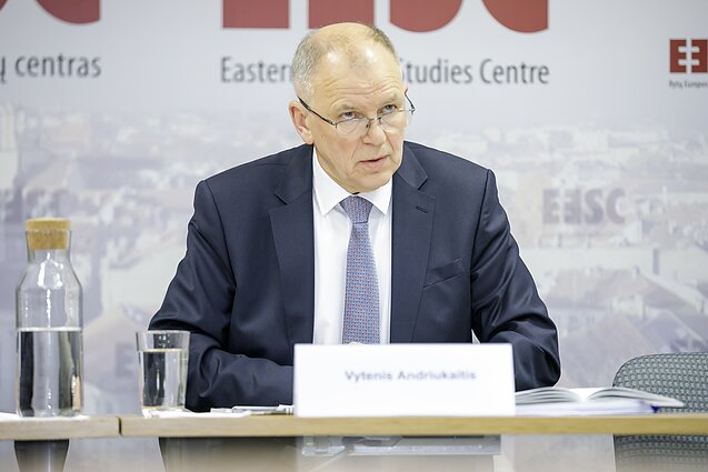 Vytenio Povilo Andriukaičio užsienio politikos gairių pristatymas Rytų Europos studijų centre Vytenio Povilo Andriukaičio užsienio politikos gairių pristatymas Rytų Europos studijų centre