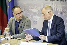 Vytenio Povilo Andriukaičio užsienio politikos gairių pristatymas Rytų Europos studijų centre Vytenio Povilo Andriukaičio užsienio politikos gairių pristatymas Rytų Europos studijų centre
