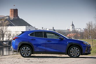 „Lexus UX 250h“ „Lexus UX 250h“