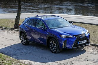 „Lexus UX 250h“ „Lexus UX 250h“
