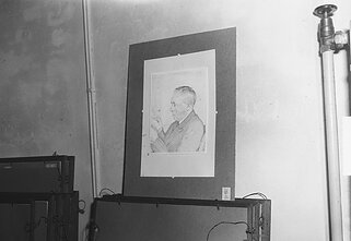 Olandų istorikas, kultūros teoretikas, žaidimo teorijos kūrėjas, vienas iš šiuolaikinės kultūros istorijos pradininkų Johanas Huizinga Olandų istorikas, kultūros teoretikas, žaidimo teorijos kūrėjas, vienas iš šiuolaikinės kultūros istorijos pradininkų Johanas Huizinga