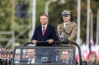 Polish President Andrzej Duda and Chief of the Armed Forces Rajmund Andrzejczek