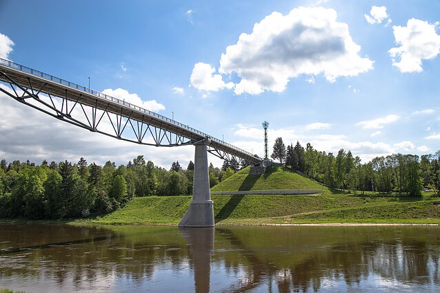 Baltosios rožės pėsčiųjų ir dviračių tiltas