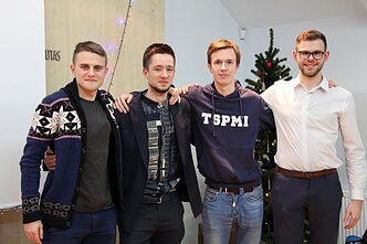 „Dūzė Pua“ nariai