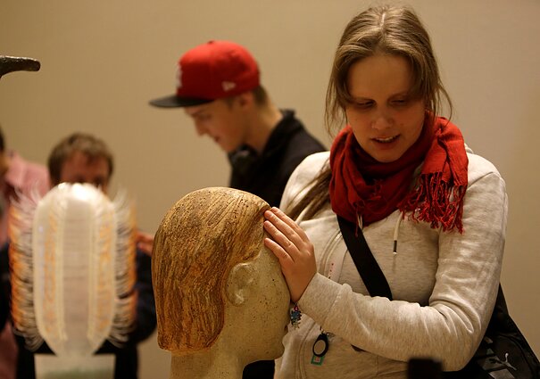 Kultūros diena. Savaitės apžvalga. Aklųjų bei silpnaregių integracija: ar įmanoma sukurti vaizdinį jo tiesiogiai nematant?