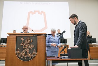 Vilniaus miesto savivaldybės tarybos narių priesaika Vilniaus miesto savivaldybės tarybos narių priesaika