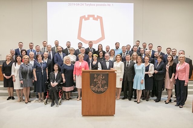 Vilniaus miesto savivaldybės tarybos narių priesaika Vilniaus miesto savivaldybės tarybos narių priesaika