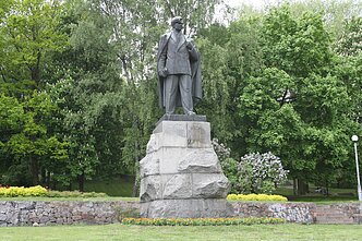 Petro Cvirkos paminklas 