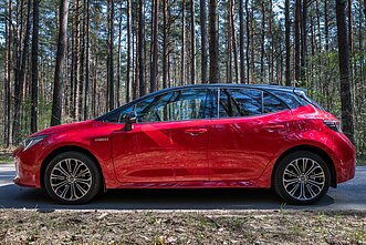 Naujoji „Toyota Corolla“