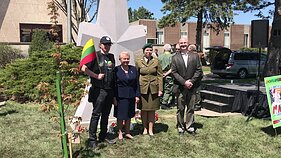 Adolfo Ramanausko-Vanago paminklo atidengimo ceremonija Adolfo Ramanausko-Vanago paminklo atidengimo ceremonija