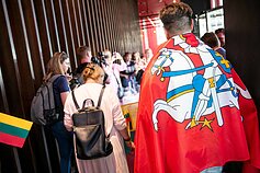 Atlikėjas Jurijus Veklenko ir jo „eurovizinė“ komanda atvyko į Tel Avivą