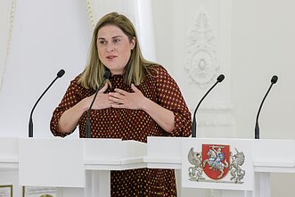 Dovilė Filmanavičiūtė Dovilė Filmanavičiūtė