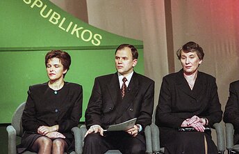 Kandidatai į prezidentus su antrosiomis pusėmis ir štabo nariais debatuose 1997-aisiais