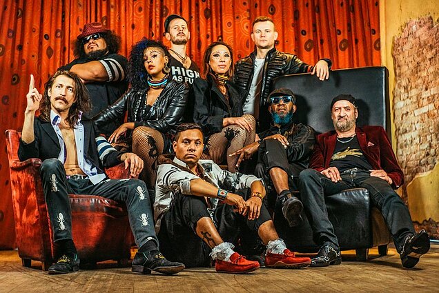 „Gogol Bordello“ „Gogol Bordello“