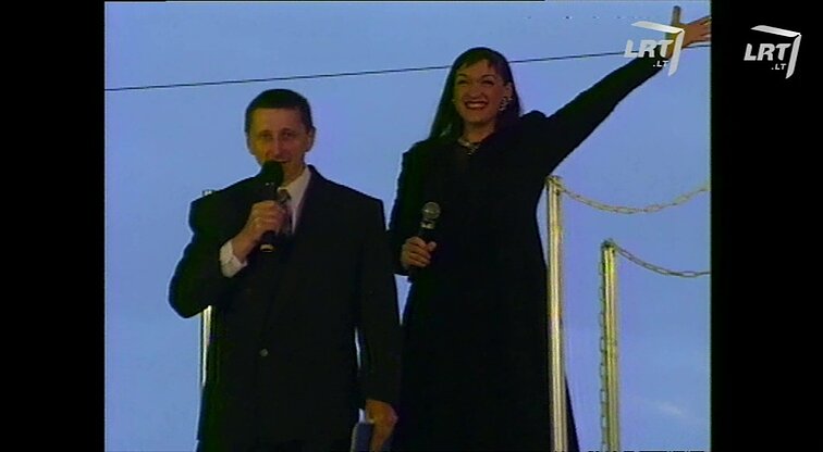 „Benai, plaukiam į Nidą!“ 1995 m. Prisiminkime. Vytautas Šerėnas perima vedėjo vietą