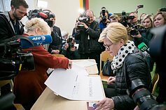 Ingrida Šimonytė balsuoja