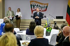 Saulius Skvernelis laukia rinkimų rezultatų