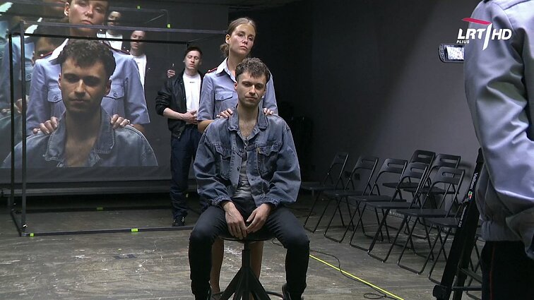 Kultūros diena. Naujojoje Oskaro Koršunovo premjeroje „Žmogus iš Podolsko“ – kitoks požiūris į patriotizmą